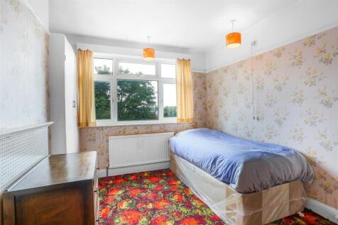 1545389575 - 11 Vermont Road, SM1 - 23.jpg