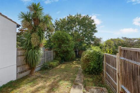 1545389575 - 11 Vermont Road, SM1 - 6.jpg