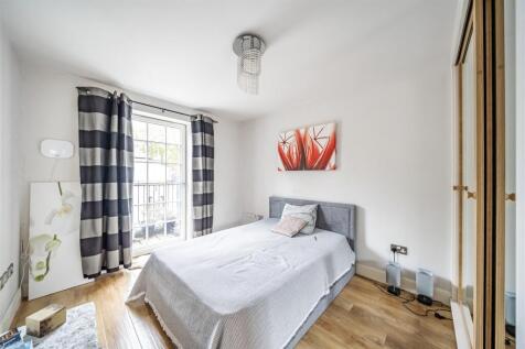 1369956-13-68f1329ac1486-ARW .jpg