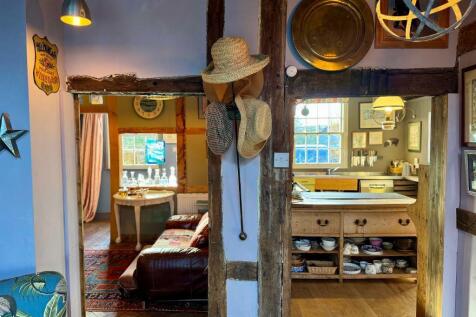 Through to the snug and kitchen