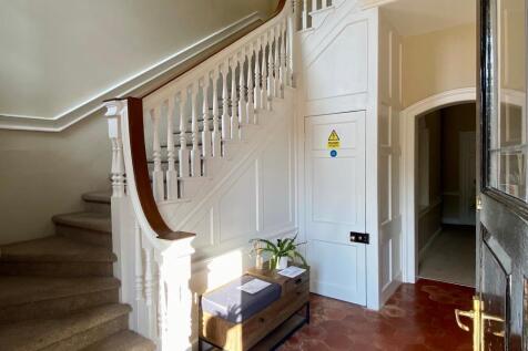 Grand entrance hall to apartment