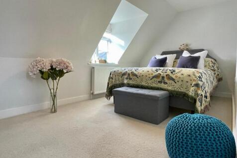 Long double bedroom