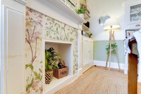 Pretty feature fire place