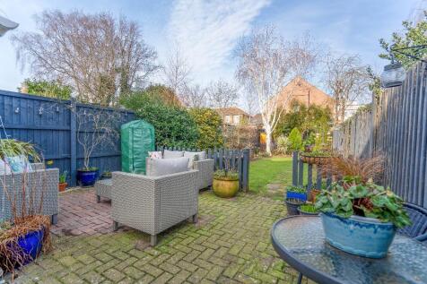 Different section of garden to enjoy