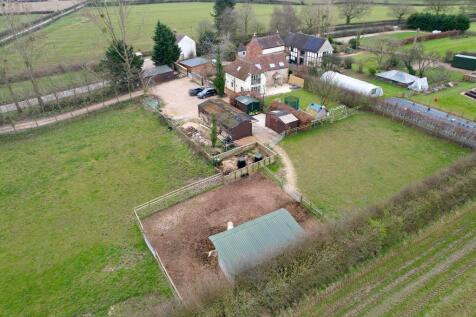 Barn Cottage, land &amp; stables