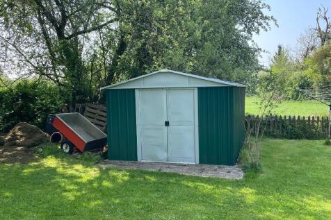 Handy shed