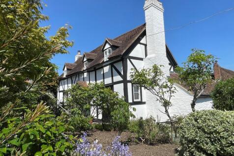 Idyllic beautiful cottage