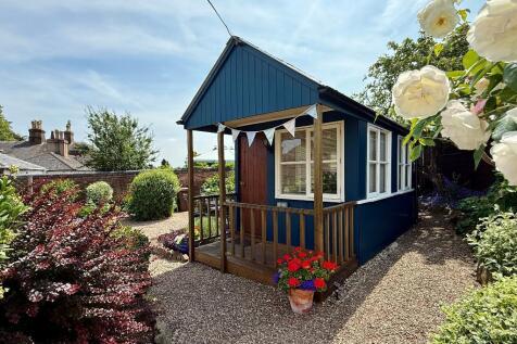 Summer house