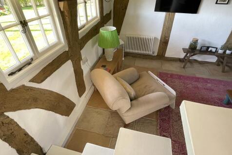 Easy open stairs to first floor