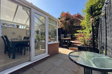 Dining room, conservatory.