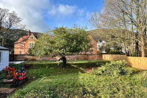 Garden &amp; hill views from the rear window