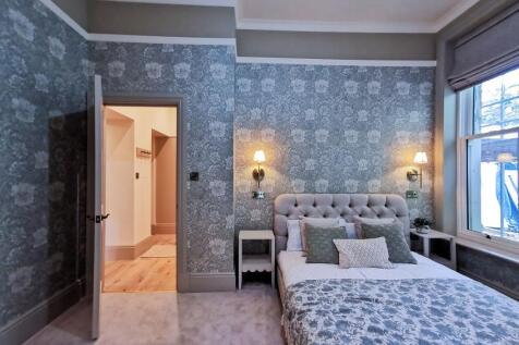 Bedroom 1 &amp; internal hallway