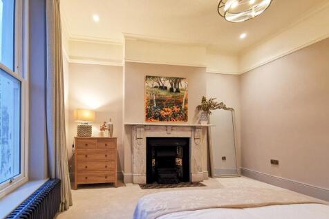 Bedroom 2 or a separate sitting room