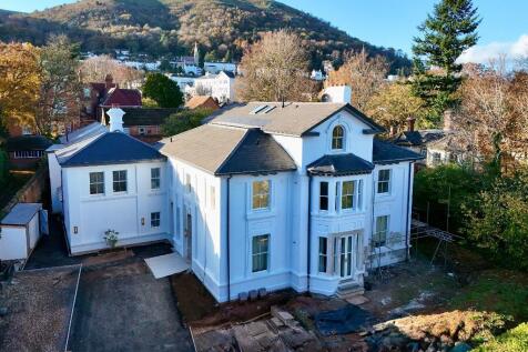 No. 1 The Mount with private garden