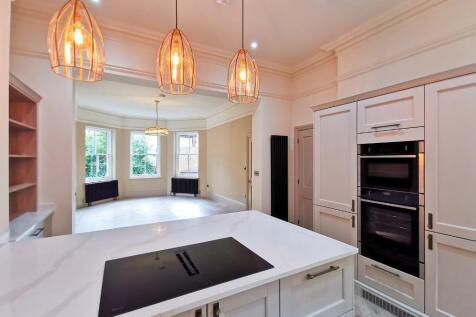 Some kitchens with islands example