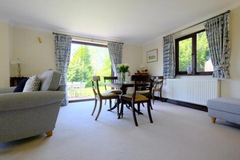 Elegant dining area in sitting room