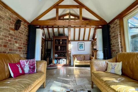 Living area/garden room