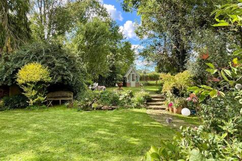 Magical gardens to enjoy