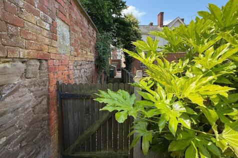 Gate from rear garden to High Street