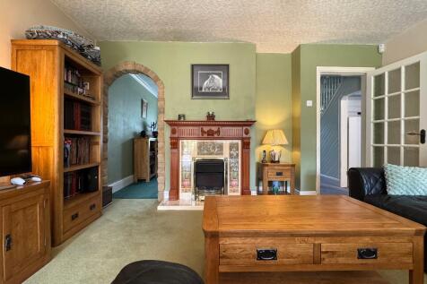 Sitting room leading to dining room