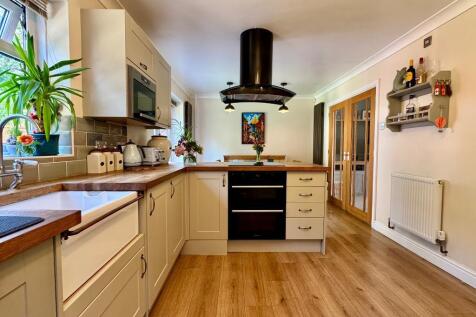 Open plan kitchen/breakfast room