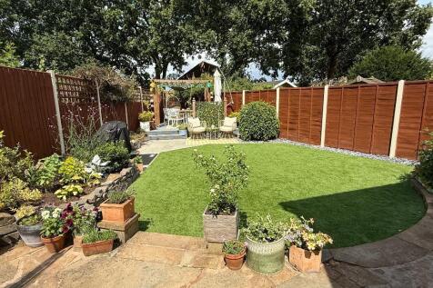 Low maintenance garden and decked area