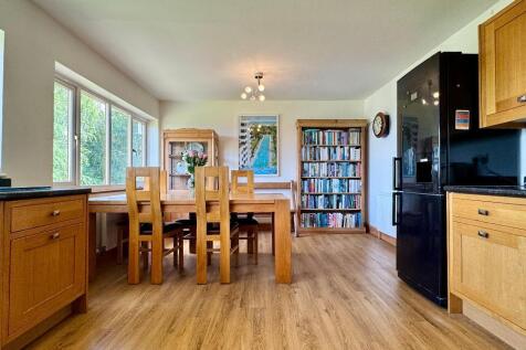 Kitchen / breakfast room