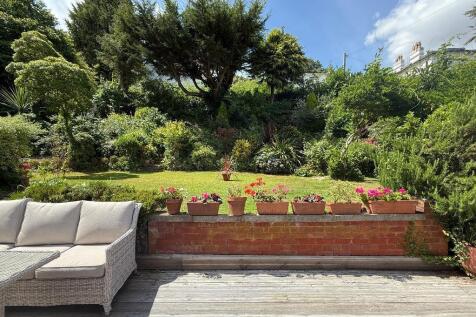 Sun deck and garden