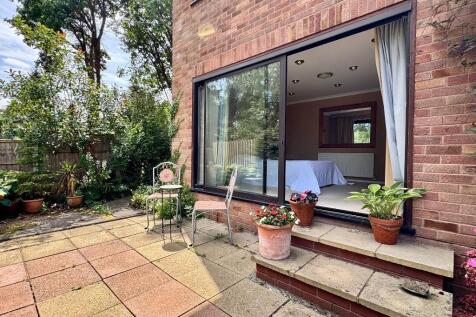 Main bedroom and terrace