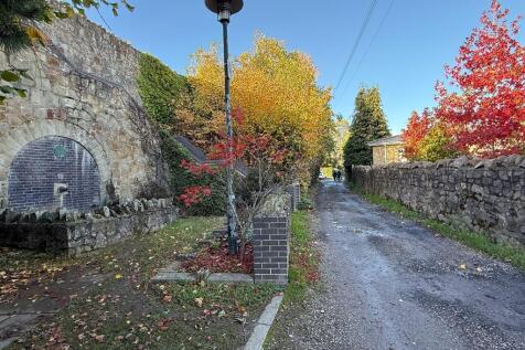 Back Lane, 3 minutes walk to Waitrose