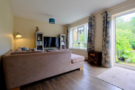 16 ft sitting room