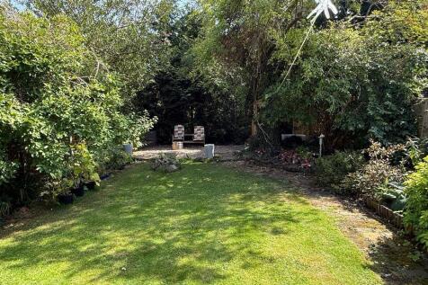 Rear garden and potting shed