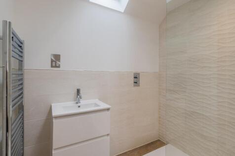 En-suite shower room