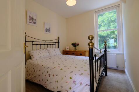 Pretty bedroom 2