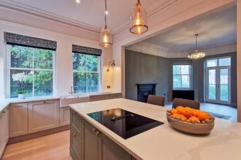 Open plan kitchen/living room