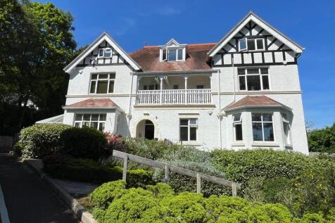 Holly View Drive, Malvern