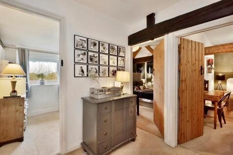 Landing showing Bed 2, 3 and 4