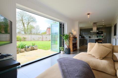 Rear bi-fold doors
