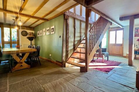 Front door, south facing sunlight