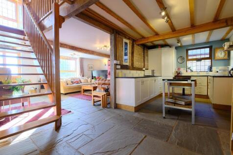 Kitchen, sitting rm &amp; wonderful sunlight