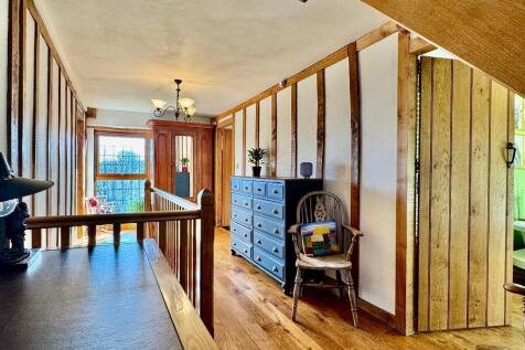 Landing to Bed 1, 2, 3 &amp; bathroom