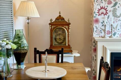 Dining area in sitting room