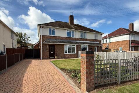 Front garden and side access