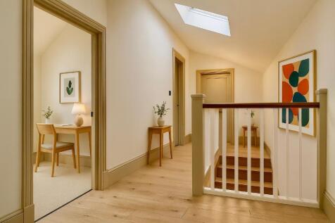 Landing area off bedroom 2/home office