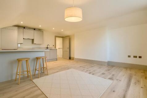 Open plan living area is great size room