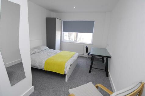 TamarHouse222008.JPG