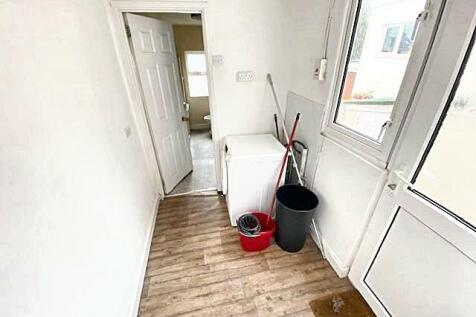 utility room.jpeg