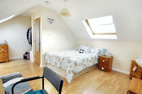 bedroom (13).jpeg