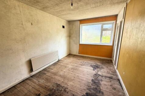hollycroft bed 1.JPG