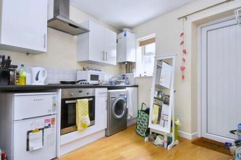66b seymour kitchen.jpeg